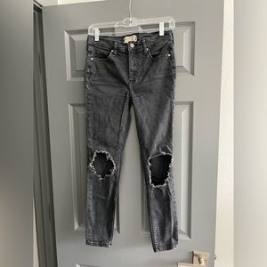 Free People Busted Knee Ankle Skinny Jeans size 27 washed black